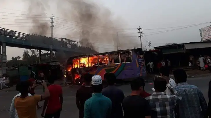 3 killed as bus catches fire in Cumilla